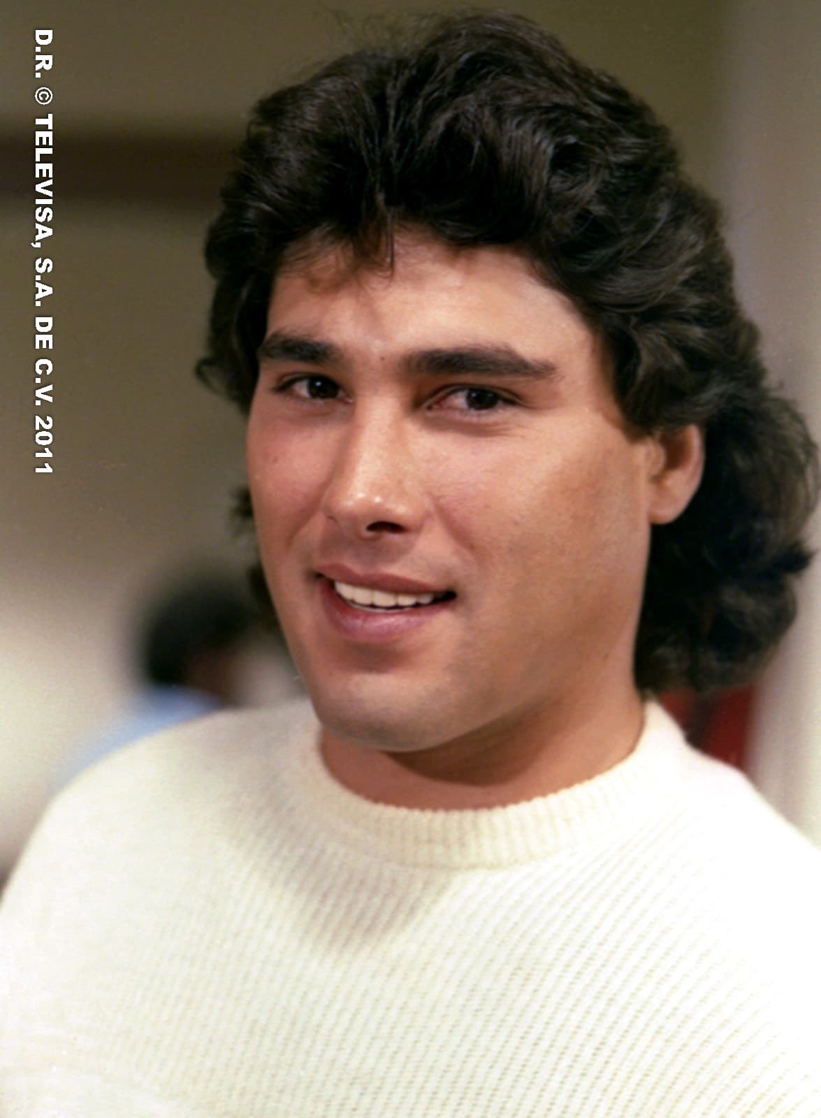 Cuando 
<b><a href="http://www.univision.com/temas/eduardo-yanez">Eduardo</a></b> comenzó su carrera artística tenía 21 años, su primer trabajó lo realizó en la telenovela 'Quiéreme siempre' y pronto comenzó a brillar en la pantalla chica.