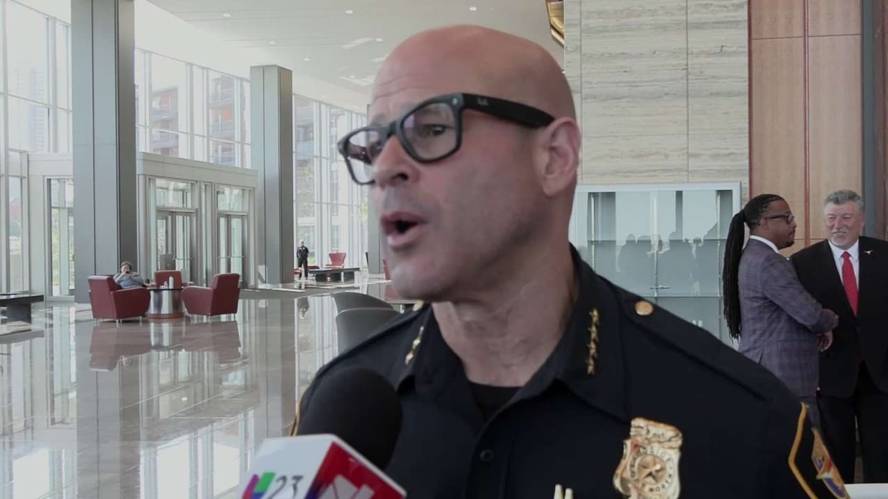 Policía de Fort Worth envía mensaje a inmigrantes indocumentados