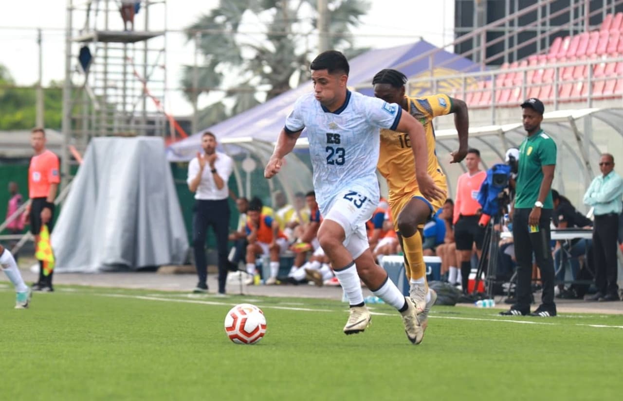 El Salvador y Jamaica ganan sus respectivos partidos eliminatorios rumbo al Mundial