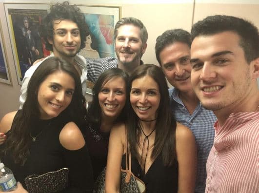 Para Giselle, compartir en familia es una de las mayores alegrías en su vida y así lo presume en sus redes. "Nada como el apoyo de la familia! Mi amor y yo con nuestros hijos"