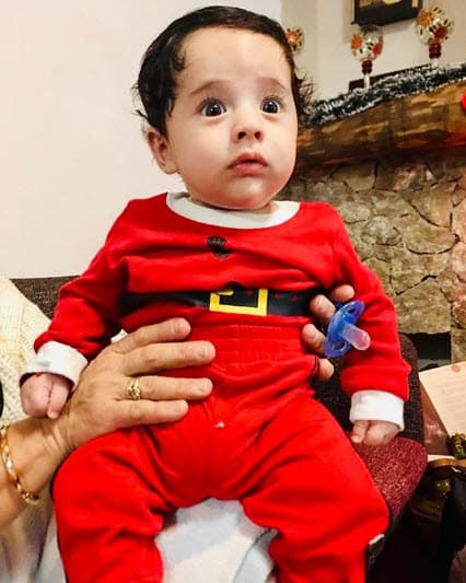 También suele compartir imágenes de su hijo con mensajes de agradecimiento, pues es él quien lo ha ayudado a ser fuerte.