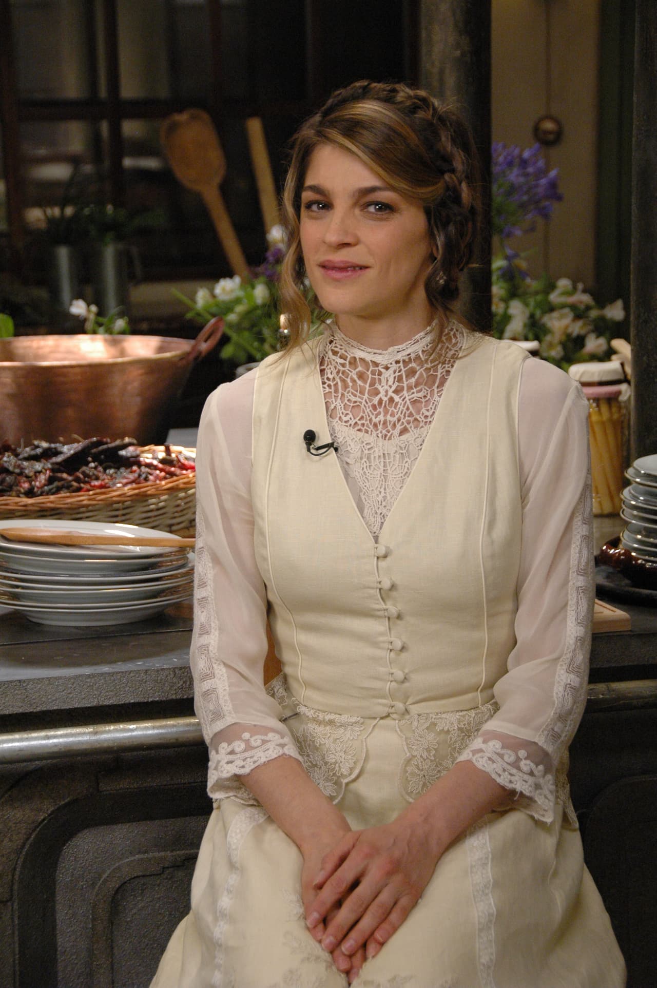 Su corazón latirá por un hombre, que no es con quien será obligada a casarse.