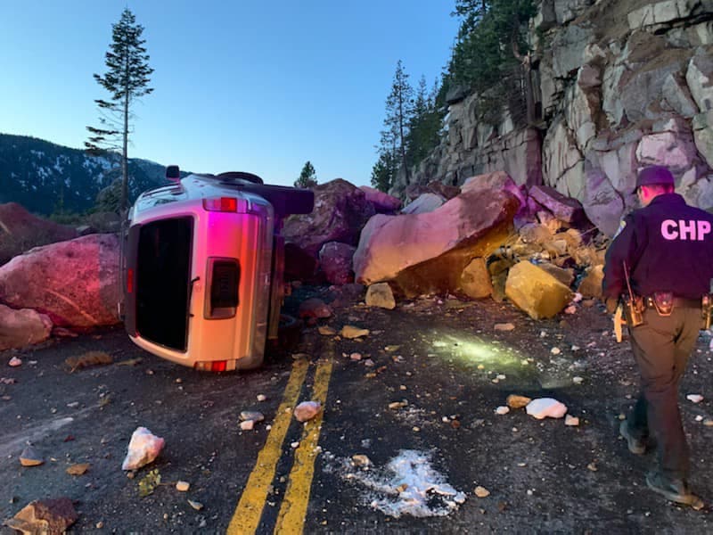 Derrumbe cerca de Lake Tahoe cierra la autopista 50