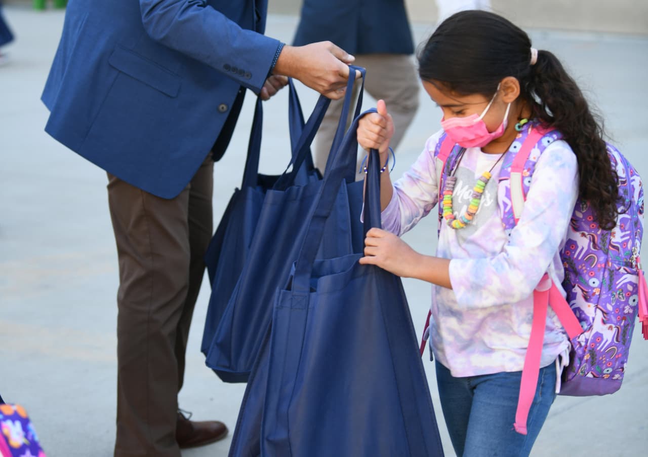 "A fin de atender mejor a la elevada cantidad prevista de participantes, 8 de los 11 eventos se llevarán a cabo en lugares que permiten recibir los artículos tanto desde el auto como en las instalaciones", según el comunicado.