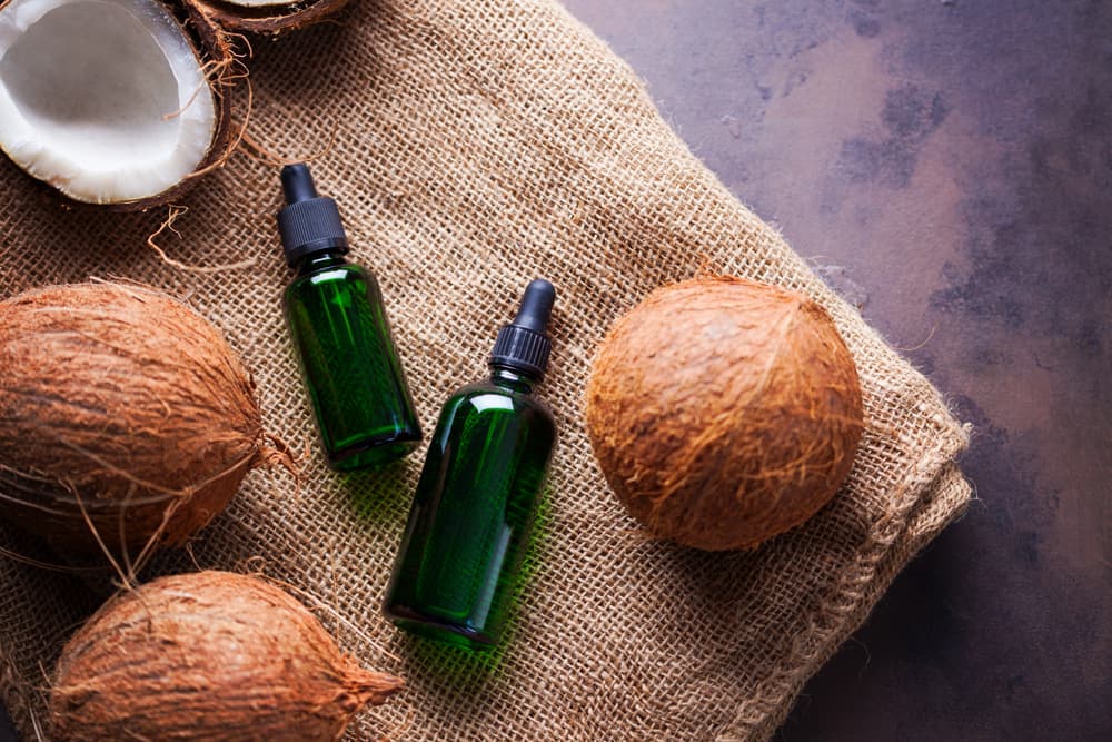 <b>VIRGO</b>
<br>Ellos necesitan un aroma o perfume que calme sus sentidos siempre alertas y les brinde paz y calma. Recomendamos una fragancia con olor a coco, pues te remite a la playa y la tranquilidad y 'relax' que eso conlleva.