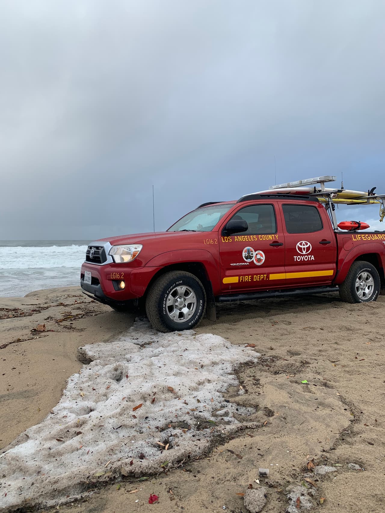 El pasado 28 de diciembre, las autoridades publicaron imágenes de la nieve que se había acumulado en sus orillas.
