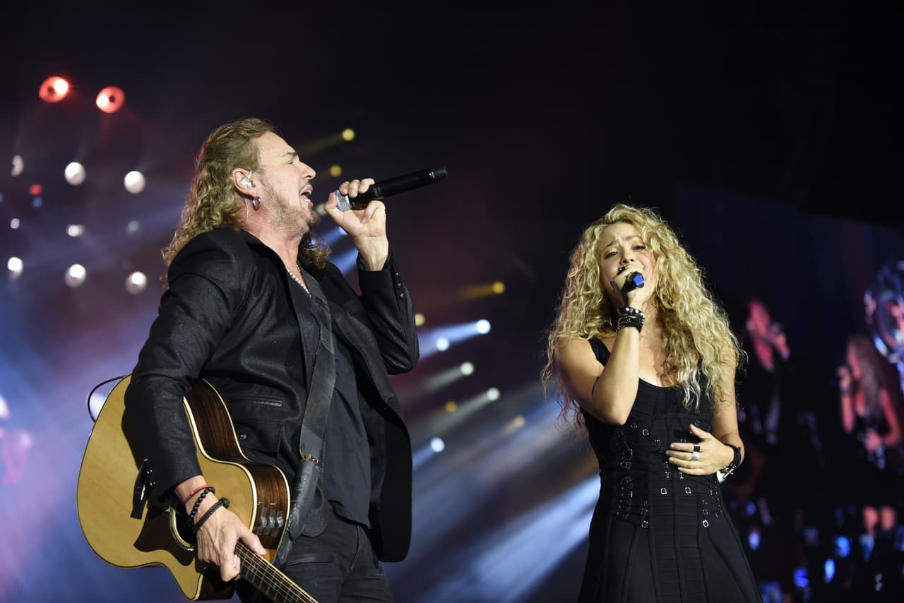 El tema 'Mi verdad' a dueto con Shakira y Maná, es el encargado de abrir esta novela. NOMINA. Copia y pega este link: http://premiosjuventud.abardev.net/