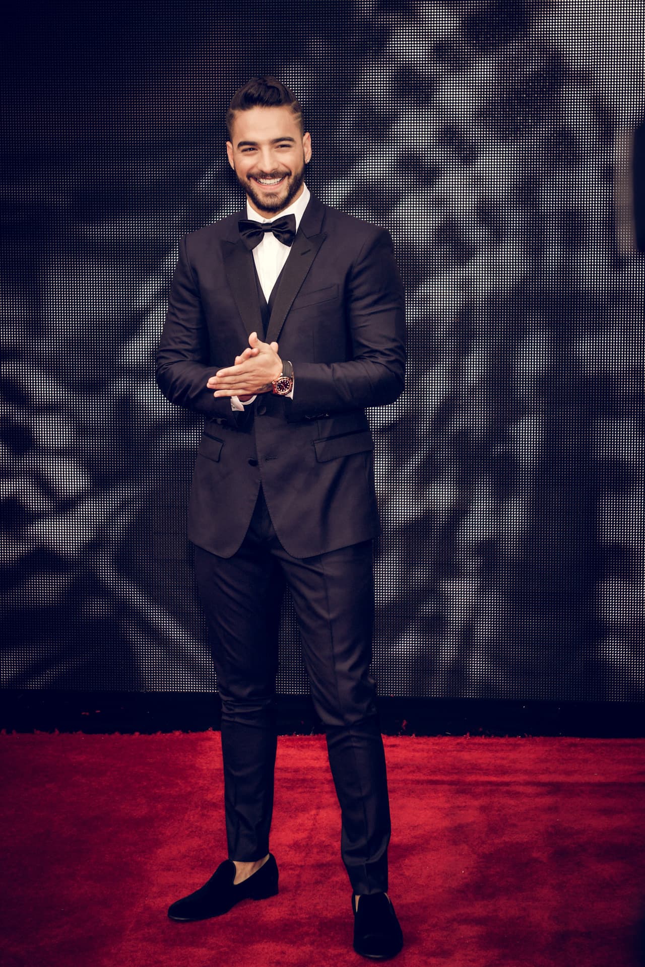 Maluma, consolidado como un ídolo, fue una sensación en la alfombra roja de los Latin GRAMMY 2017