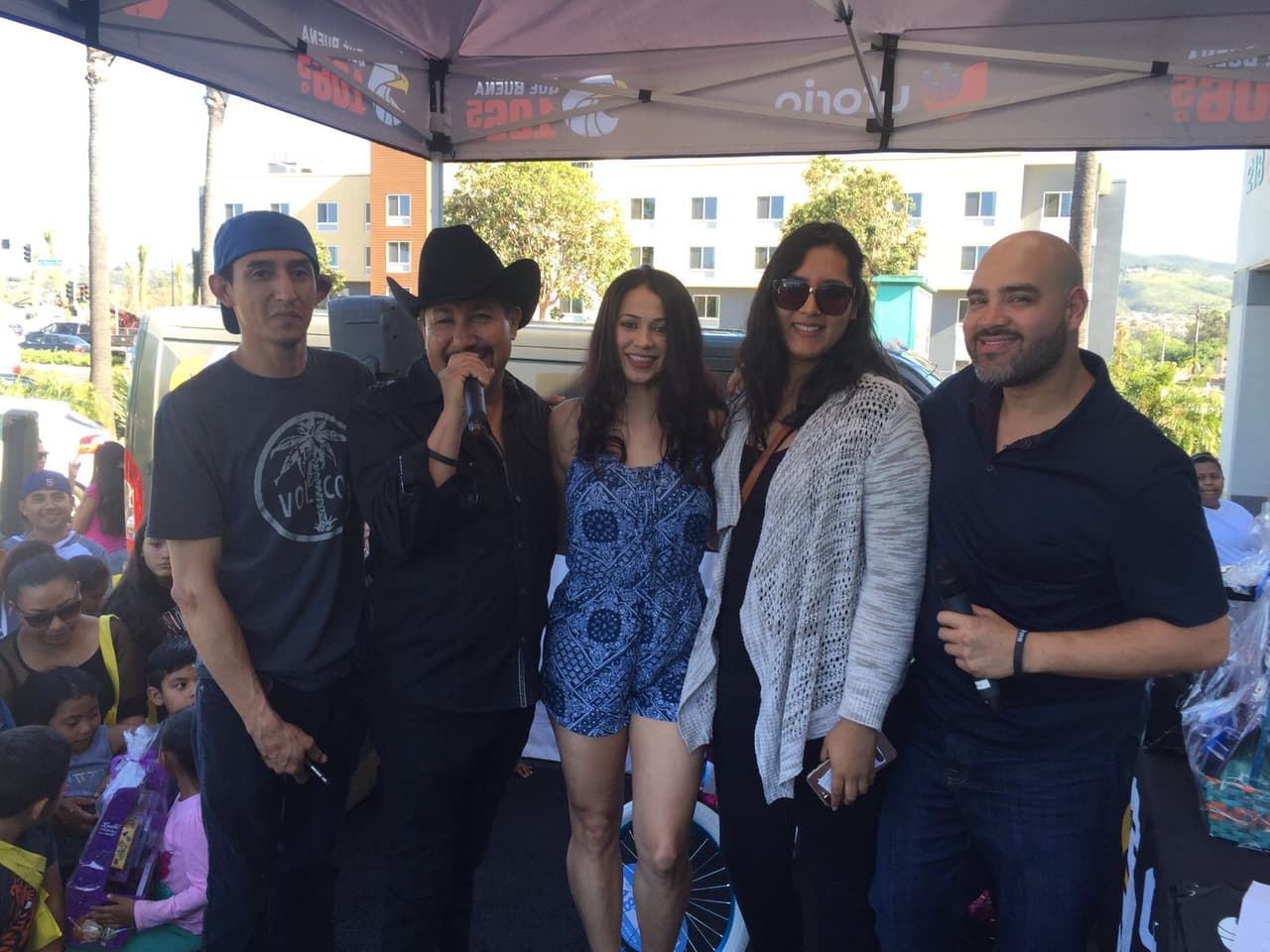 Raúl 'El Pelón', Carla Medrano y El Feo se enamoraron del cariño por parte de sus seguidores en San Diego.