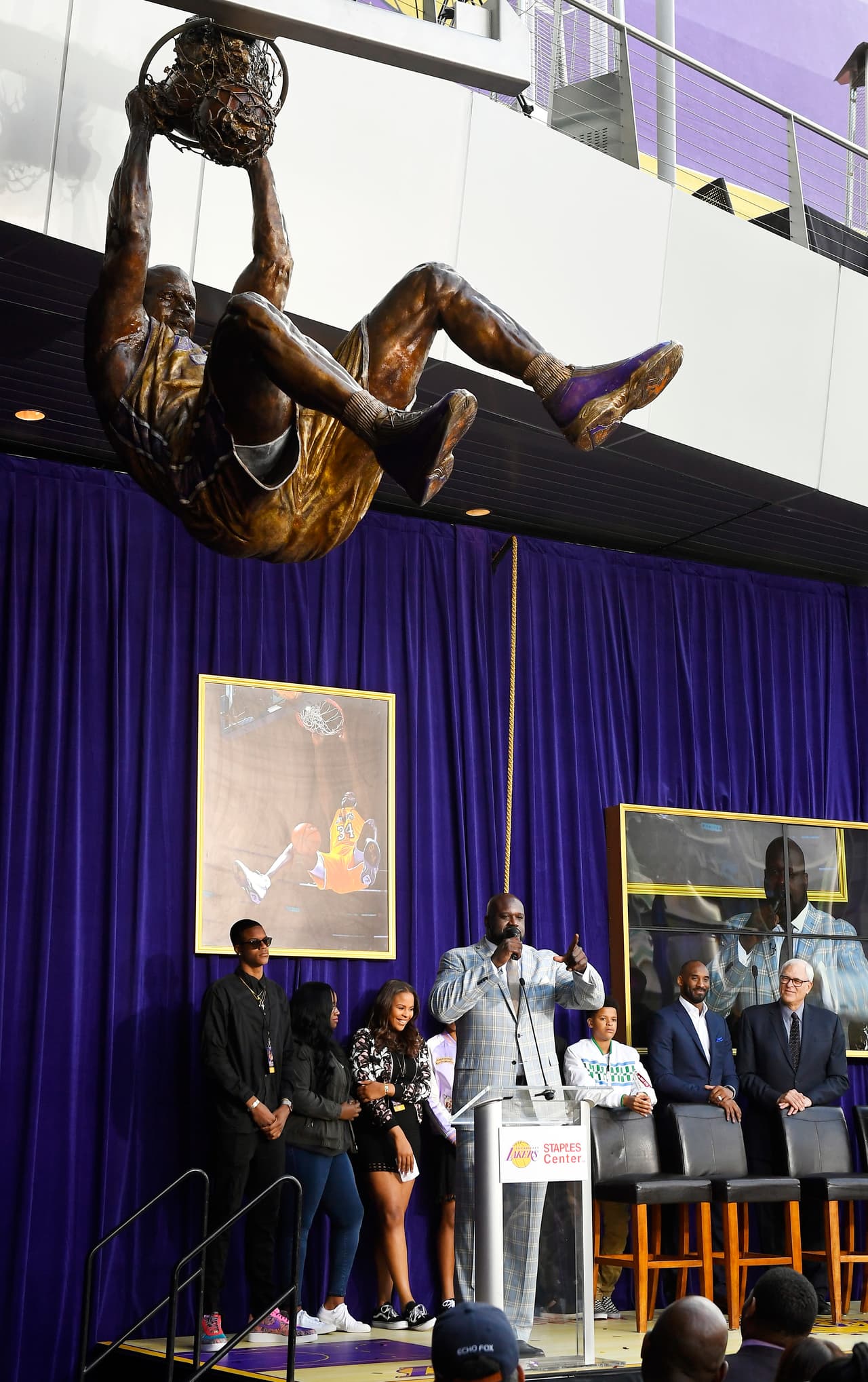 Ceremonia de develación de la estatua de Shaquille O'Neal.