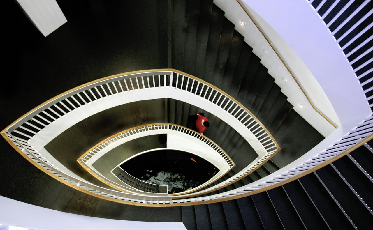 <a href="https://mcachicago.org/" target="_blank">Museo de Arte Contemporáneo </a>
<br>Todos los martes puedes, los residentes de Illinois pueden entrar sin costo a este museo. Además, tiene otras promociones para otros días de la semana si los 
<a href="https://mcachicago.org/visit" target="_blank">visitas</a> en grupo.