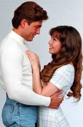 Desde muy joven, la actriz incursionó en el mundo de la televisión con producciones como ‘Quinceañera’ (1987), ‘Luz y sombra’ (1989) y la 
<b>trilogía de ‘Las Marías’</b>: ‘María Mercedes’ (1992), ‘Marimar’ (1994) y ‘María la del barrio’ (1995).