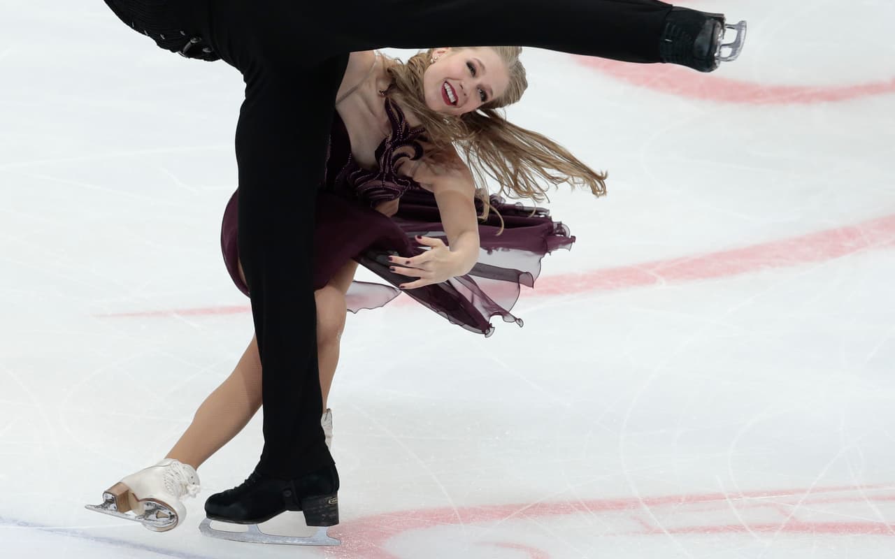 Los movimientos necesitan un alto nivel de sincronización para que se vean espectaculares pero al tiempo elegantes en la pista.
