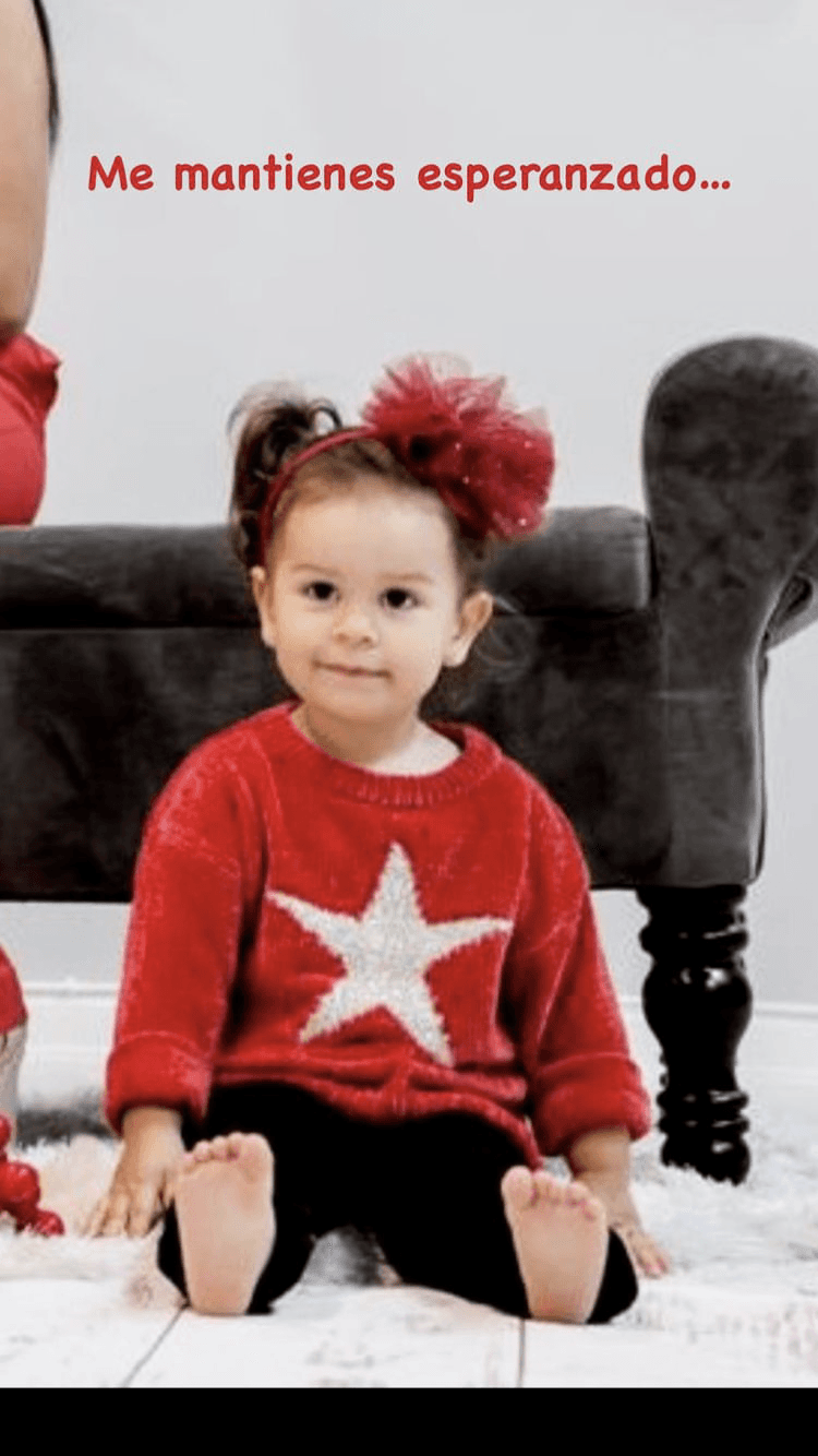 Con una serie de fotos sacadas del baúl de los recuerdos, Yisus mostró cómo ha crecido su retoño.