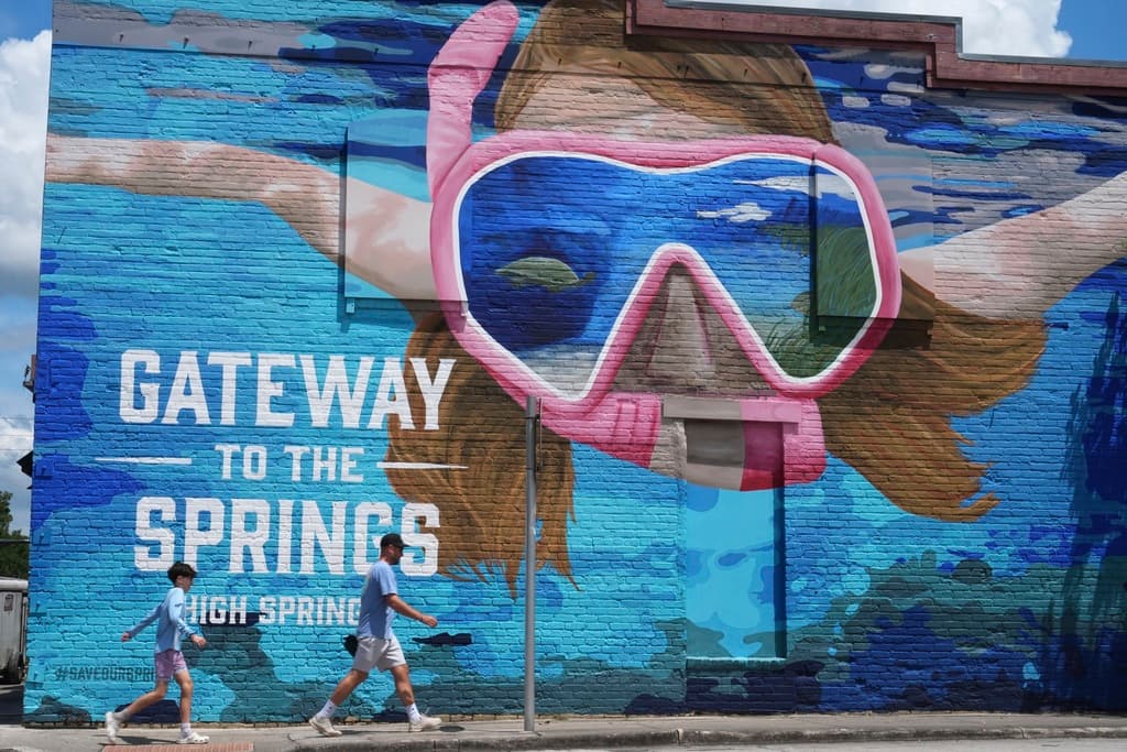 Pese a la magnitud del problema, Florida solo destina 50 millones de dólares al año para proyectos de restauración de manantiales, frente a 800 millones que invierte en la recuperación de los Everglades.