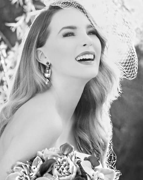 En múltiples ocasiones ha sido reconocida por linda. En varias ocasiones ha aparecido en las portadas de revistas mexicanas en los tops de las niñas más guapas de su país.