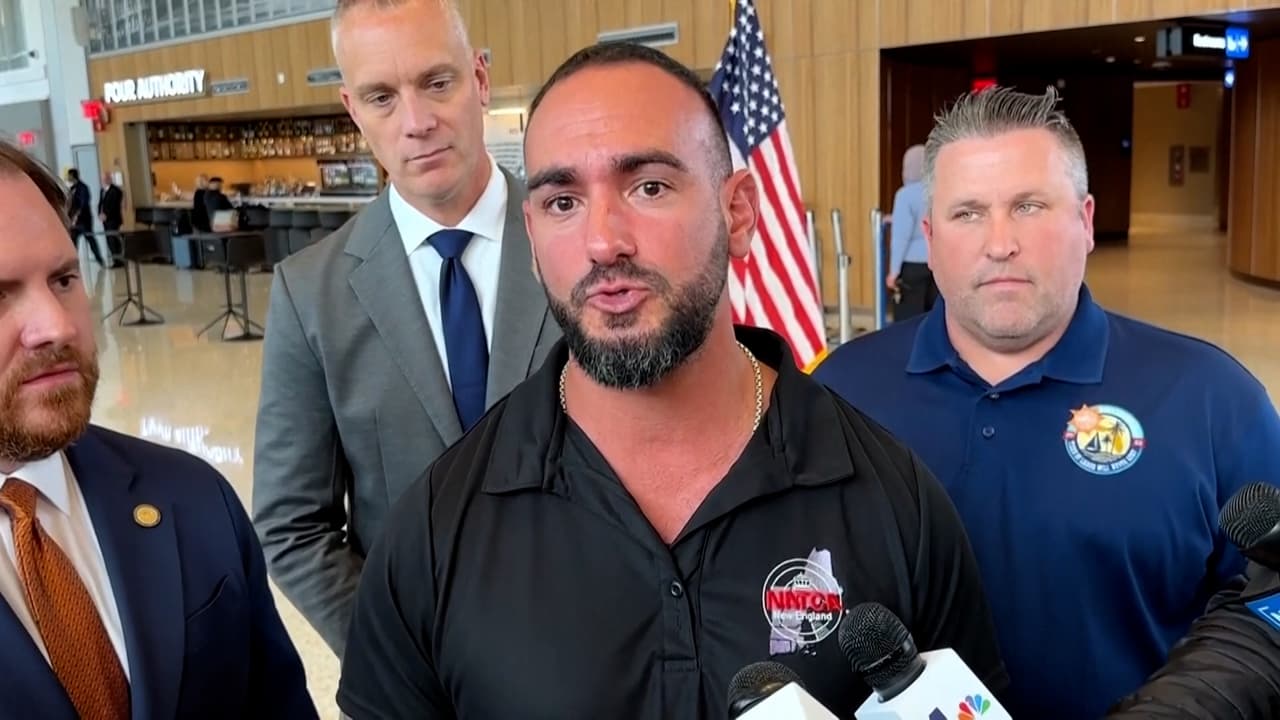 Sin sueldo y con cuentas pendientes, el cierre del gobierno agrava la crisis aérea