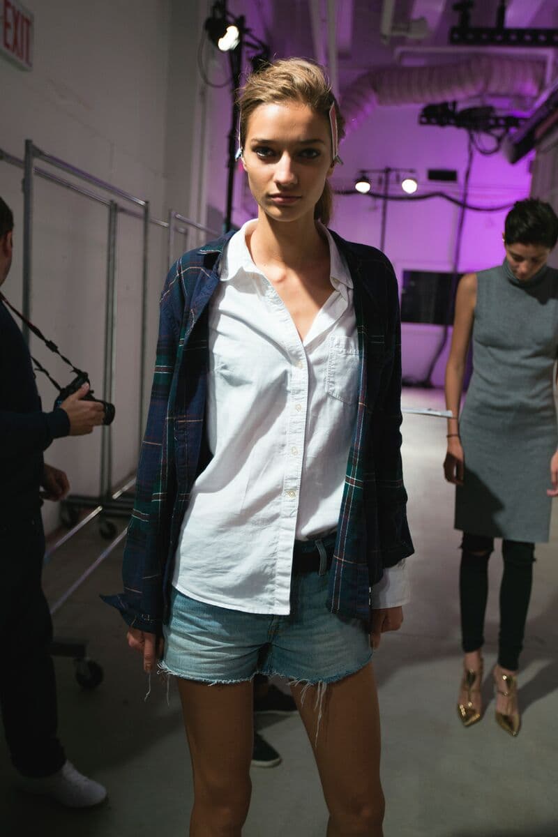 El nerviosismo no fue parte del 'Backstage' de Lela Rose, todas estaban súper contentas y las selfies no pararon. Diseñador Lela Rose. NYFW, Spring/Summer 2016 - 14/09/2015.