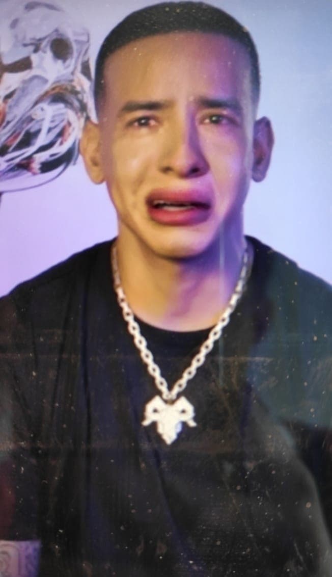Daddy Yankee no derramó una sola lágrima al anunciar su despedida, pero gracias al filtro de Snapchat logramos descubrir la verdad.