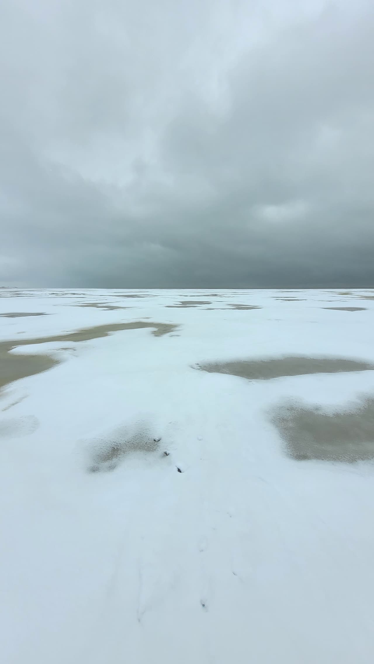 El pasado mes de enero la acumulación de nieve en el Gran Lago Salado de Utah era evidente.