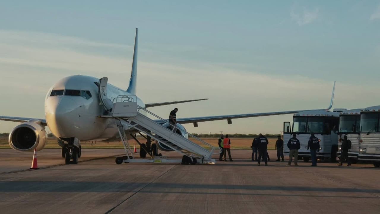 Gobierno de Trump aumenta incentivo para que inmigrantes se autodeporten