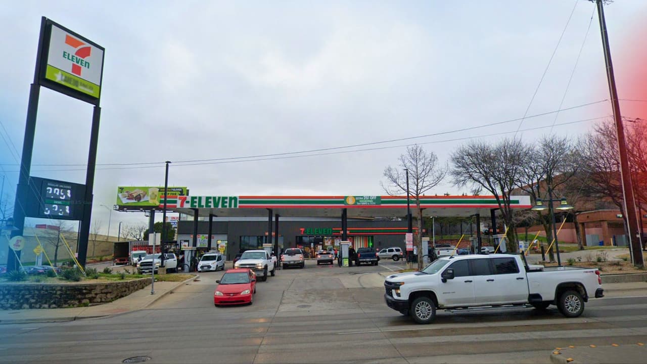 Hispano de 19 años muere tras tiroteo en una gasolinera de West Dallas