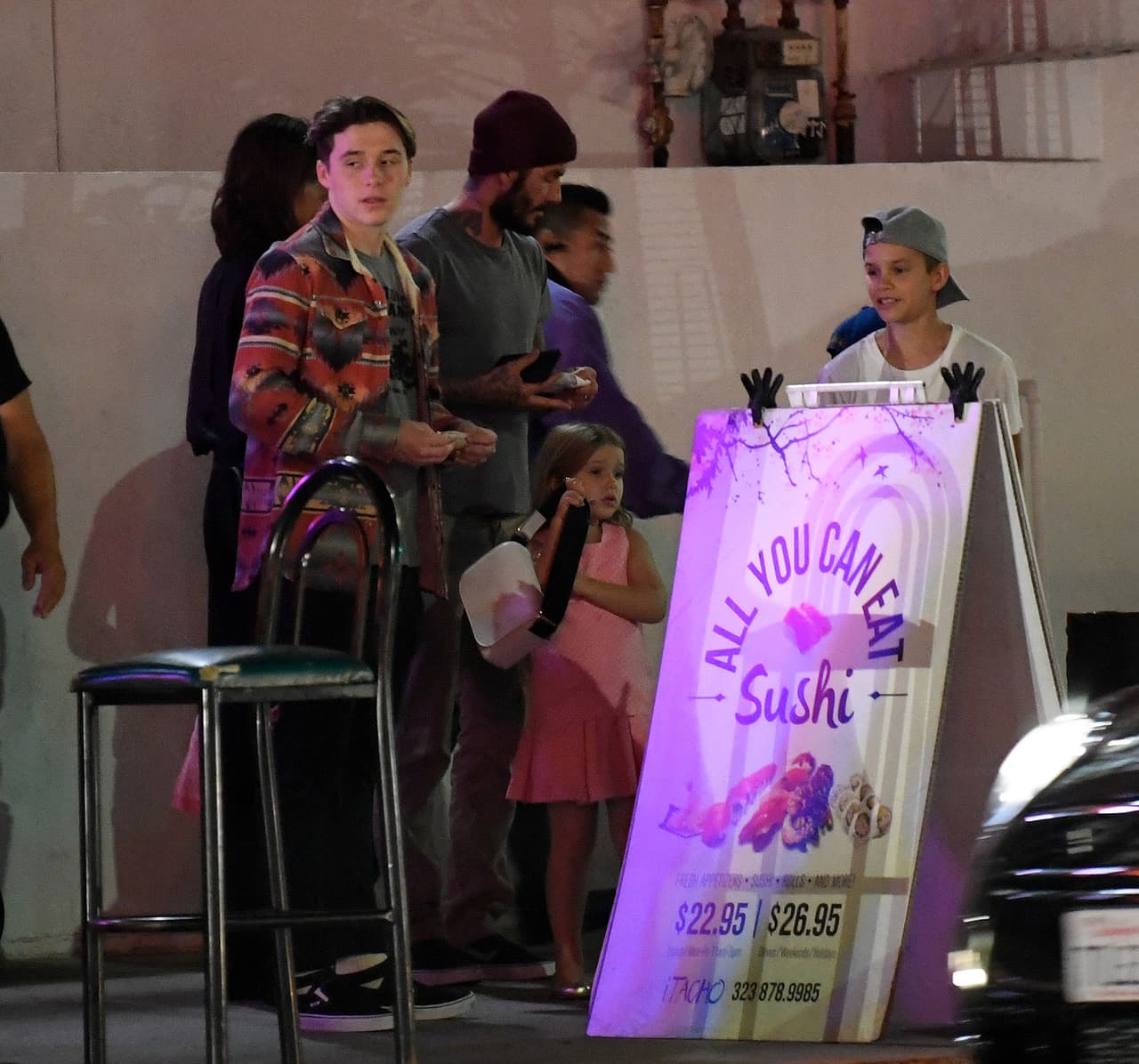 Los Beckham salieron a cenar en familia.