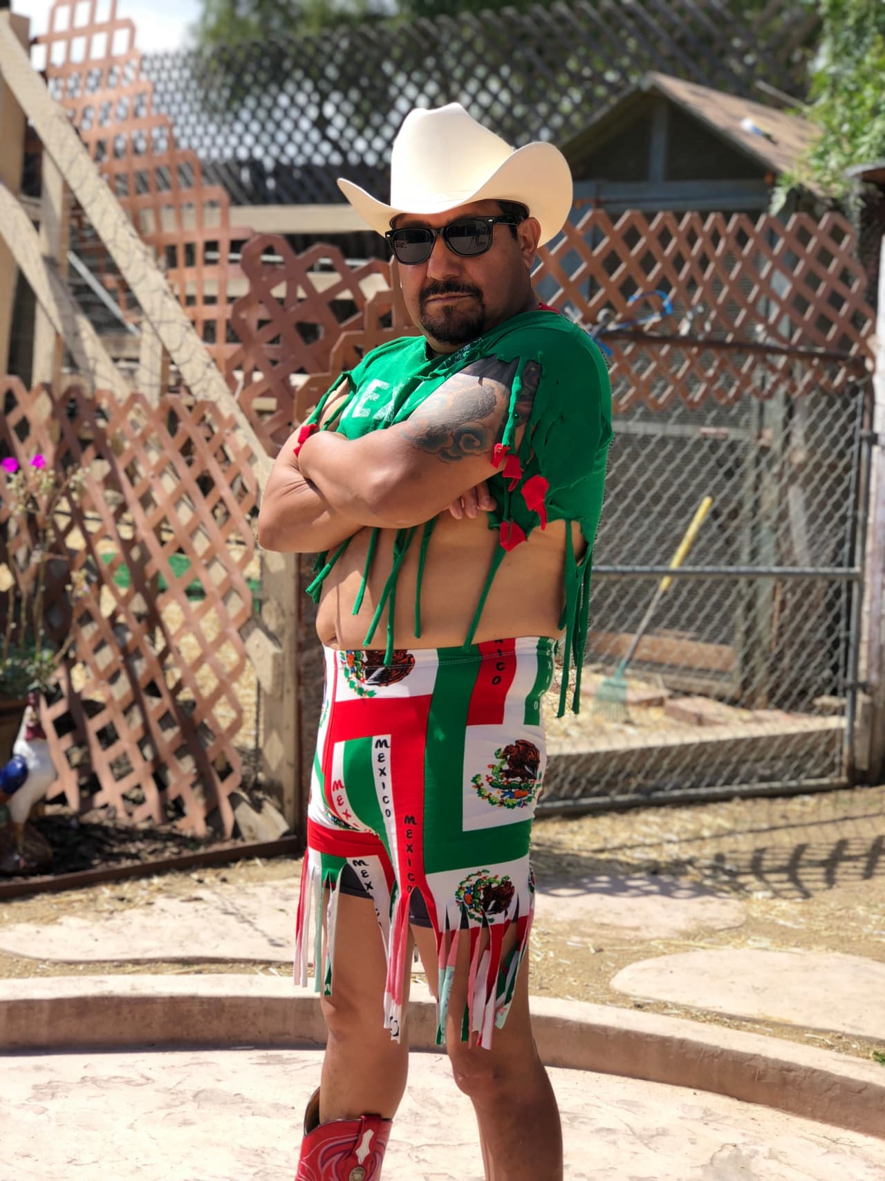 <b>El Feo</b> hasta creó su propia porra para el equipo mexicano.