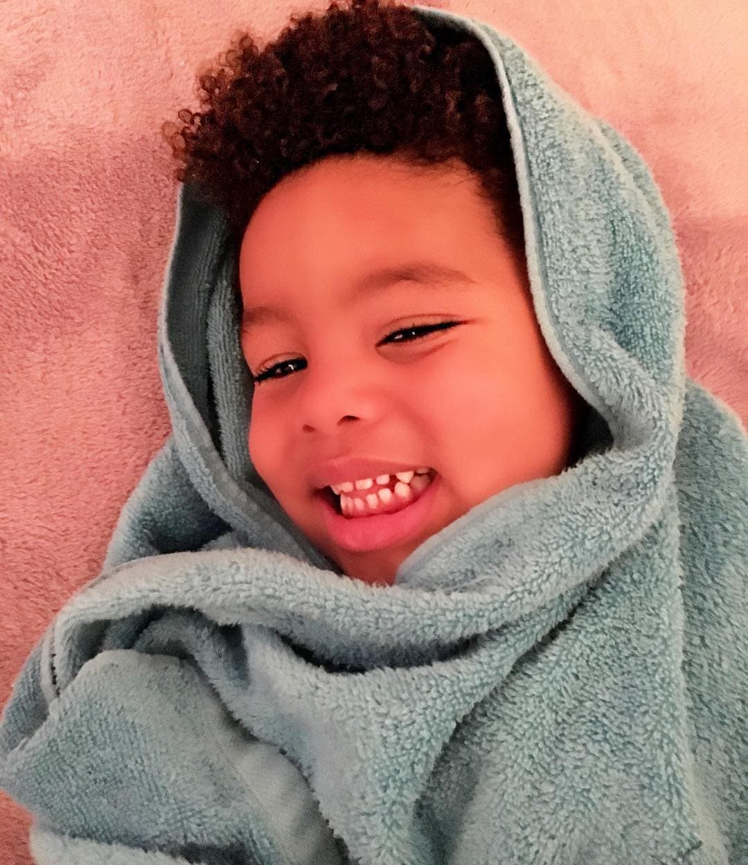 Amber Rose compartió la foto de su cita para San Valentín, su hijito.