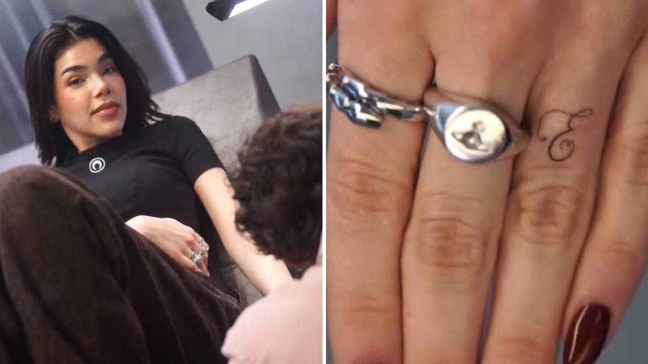 Kenia Os se tatuó una 'E' que podría ser de Emilio, nombre real de Peso Pluma.