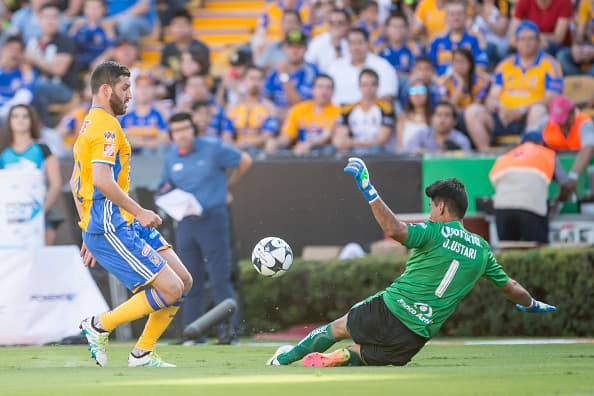 Gignac falla una opción el pasado sábado ante Atlas