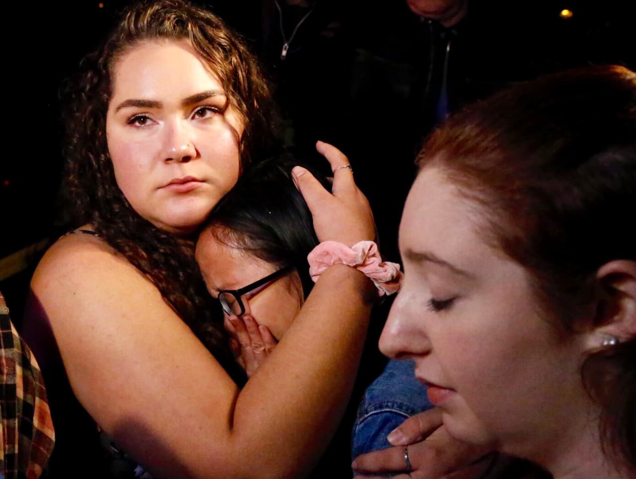 Nellie Wong, Chyann Worrel y Erika Sigman estaban dentro del bar cuando ocurrió el ataque. El incidente ocurrió en el Borderline Bar & Grill, en Thousand Oaks, California, hacia la medianoche.