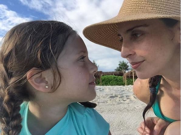 "Sí, en algún momento de mi vida he dicho: '¿Por qué no me he casado?', pero siento que eso está en el inconsciente. En este momento no siento nada de eso", aseguró.