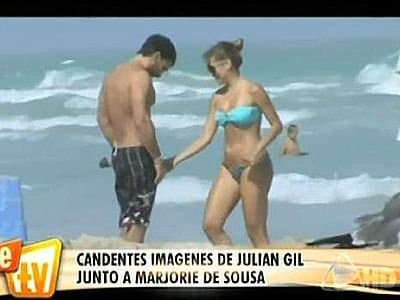 La primera vez que estuvieron juntos fue en 2011, cuando la actriz grababa la telenovela 'Corazón apasionado'. La revista TV y Novelas los puso en portada con fotos en la playa. Las fotografías también salieron en el programa Escándalo TV.