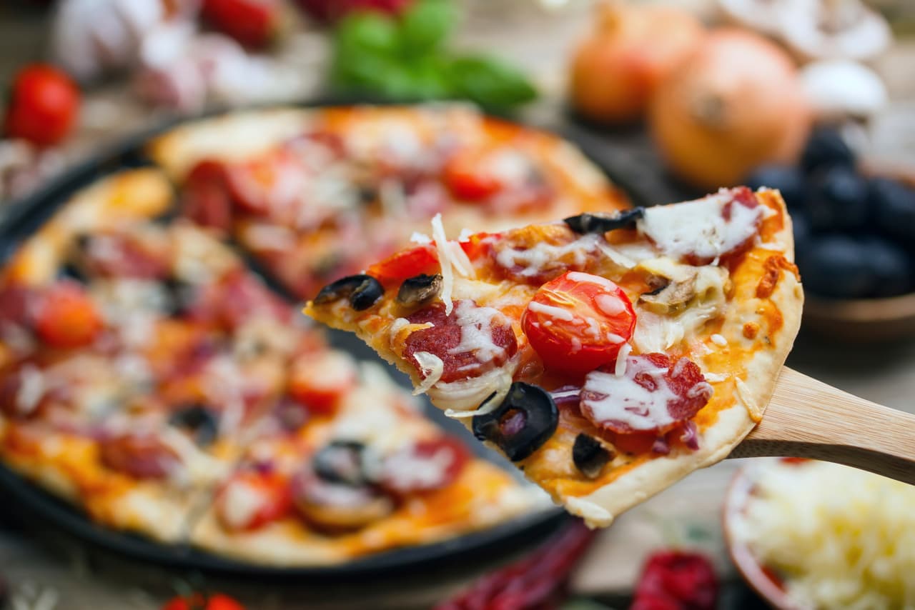 Presos de la cárcel del condado de Cook pueden ordenar pizza que les llega directo a su celda