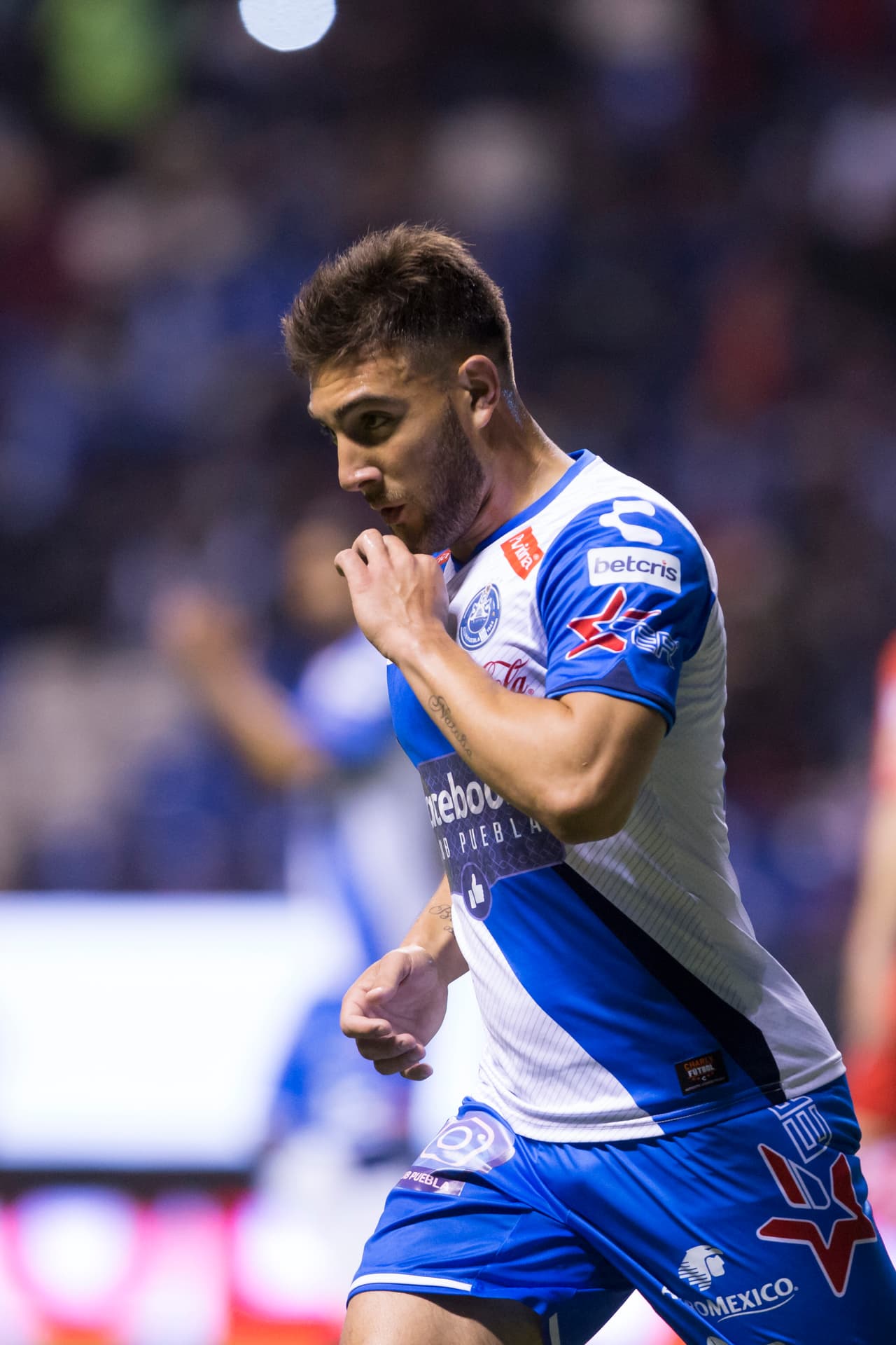 Lucas Cavallini abrió el marcador al minuto 10 con el cobro de un tiro penal.