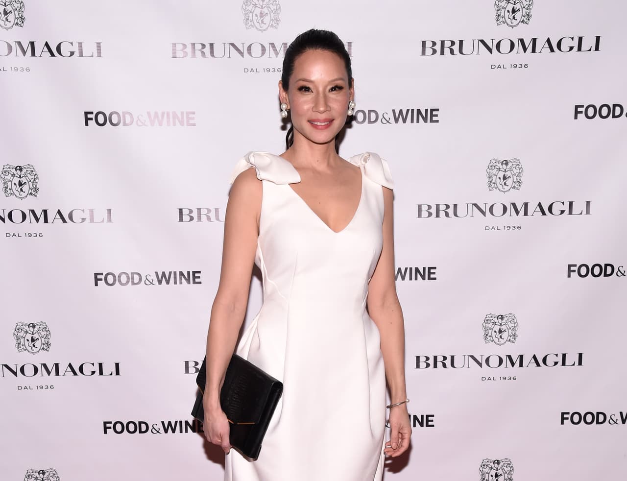 <b>Lucy Liu</b> tuvo que trabajar a sus 11 años en una fábrica de pijamas en China, hasta que consiguiera dinero suficiente para irse a Queens, Nueva York, donde su vida empezó a cambiar poco a poco.