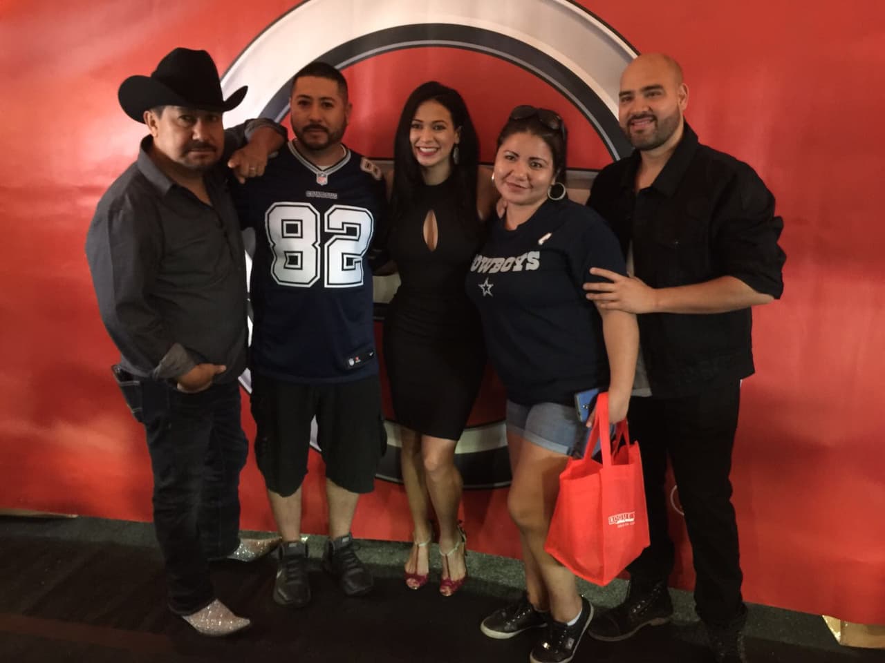 Un día de mucha diversión en el Fair Park de Dallas con El Bueno, La Mala y El Feo.