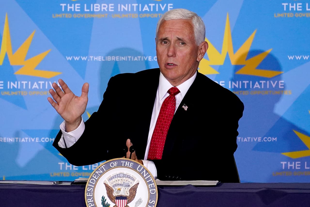 El vicepresidente, Mike Pence, terminoó una semana de visitas al área de Phoenix de la campaña de reelección presidencial destacando la importancia de Arizona en las próximas elecciones en dos eventos este viernes.