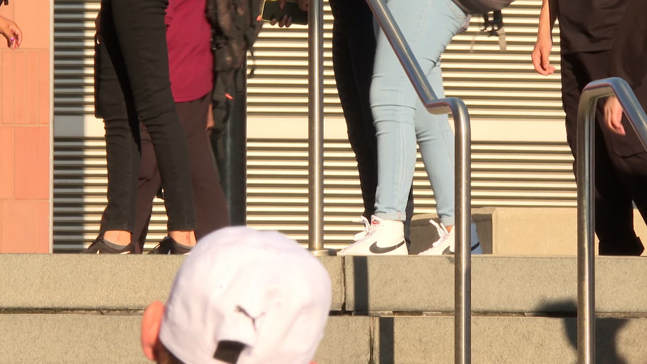 "Hacer público lo privado es el mal de nuestro tiempo. Cuando creemos que nadie nos ve, casi siempre hay una cámara apuntando".