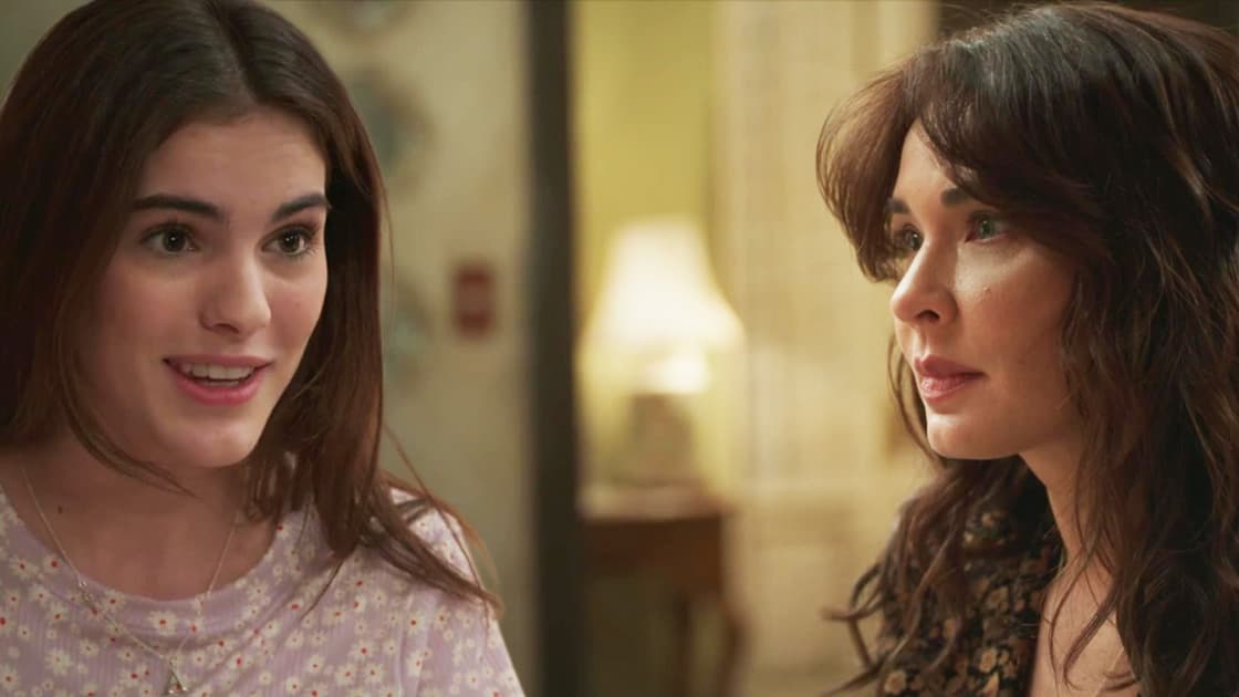 Mónica descubre que Aura ya conoció a su madre biológica | Hermanas, Un amor Compartido | Capítulo 9