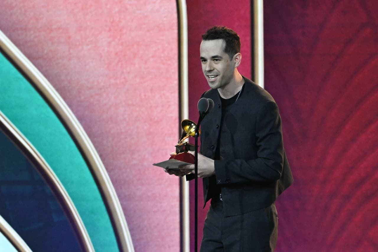 Édgar Barrera se convirtió en el primer ganador de la jornada de los Latin GRAMMY 2024 al quedarse con el de Compositor del Año.