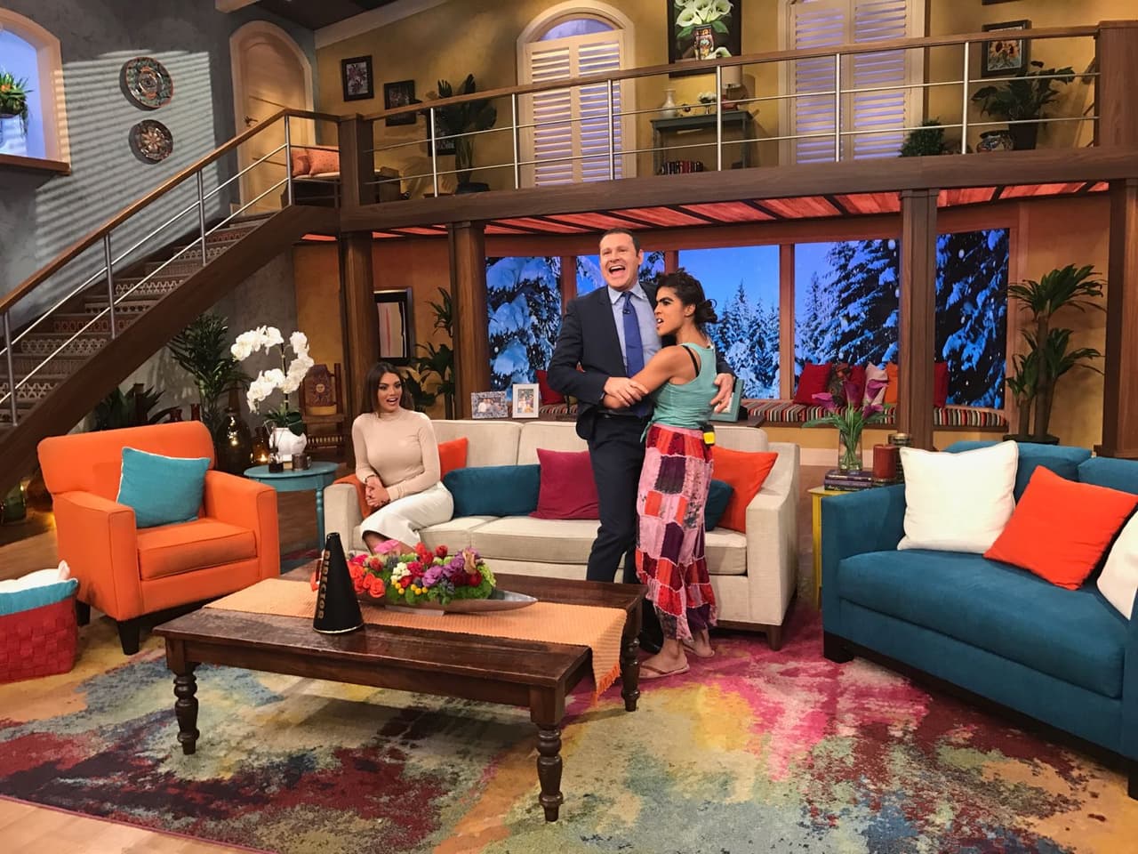 Mela sorprendió a Alan y le mostró su baile al estilo "El Cepillo".