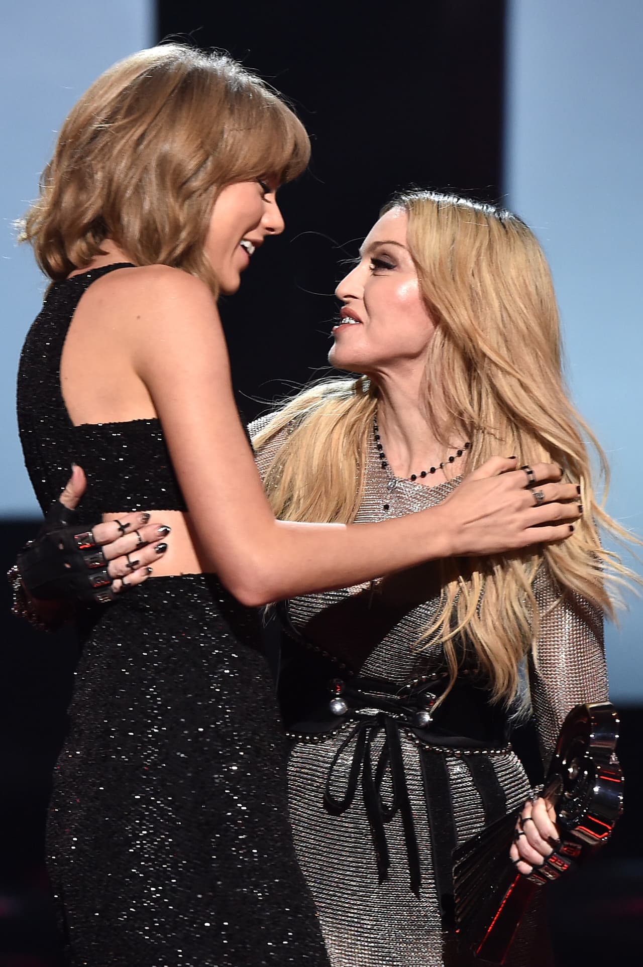 Y si hay dudas de su talento, aquí la prueba de que todos la admiran.