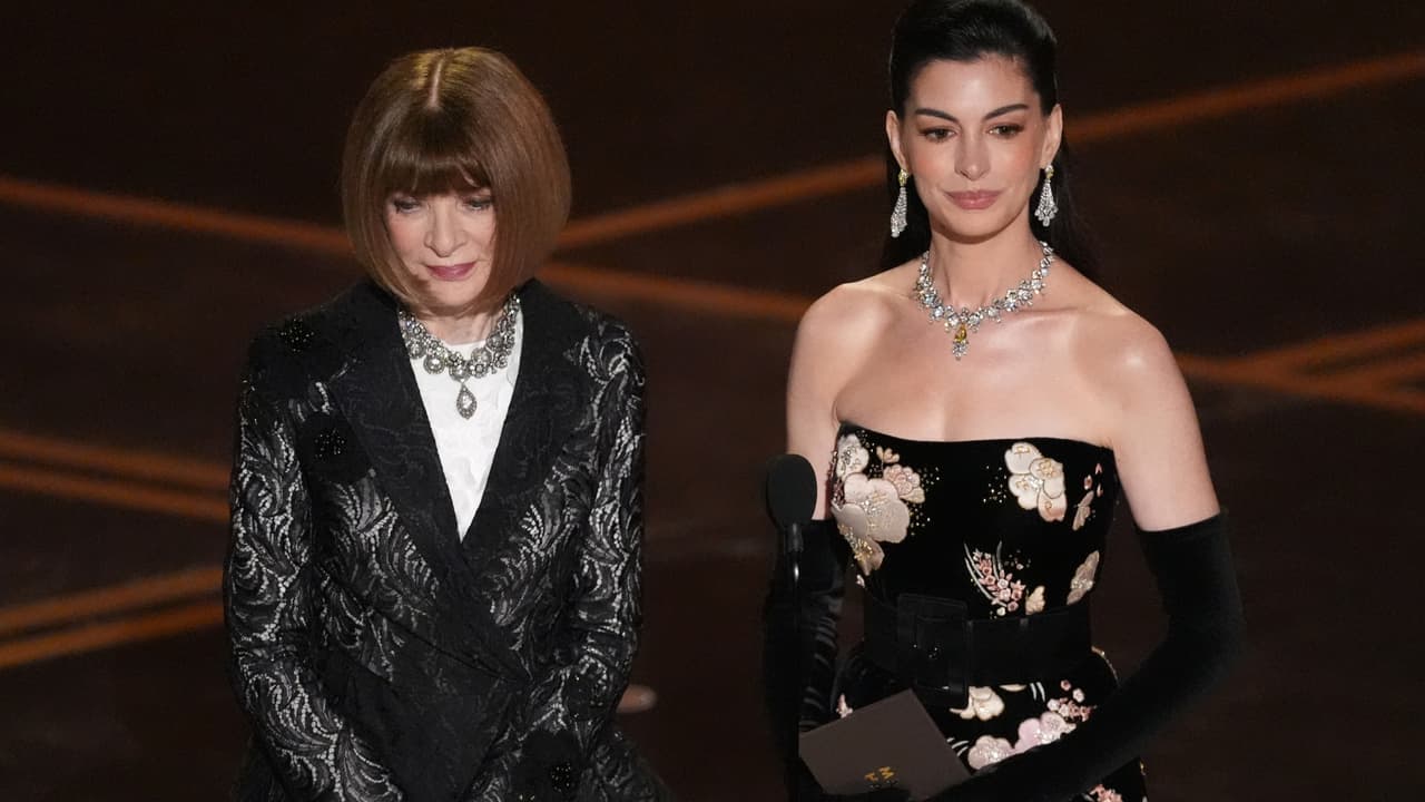 Anna Wintour y Anne Hathaway se presentaron juntas en los Premios Oscar 2'26, evocando el mundo de 'Devil wears Prada'.
