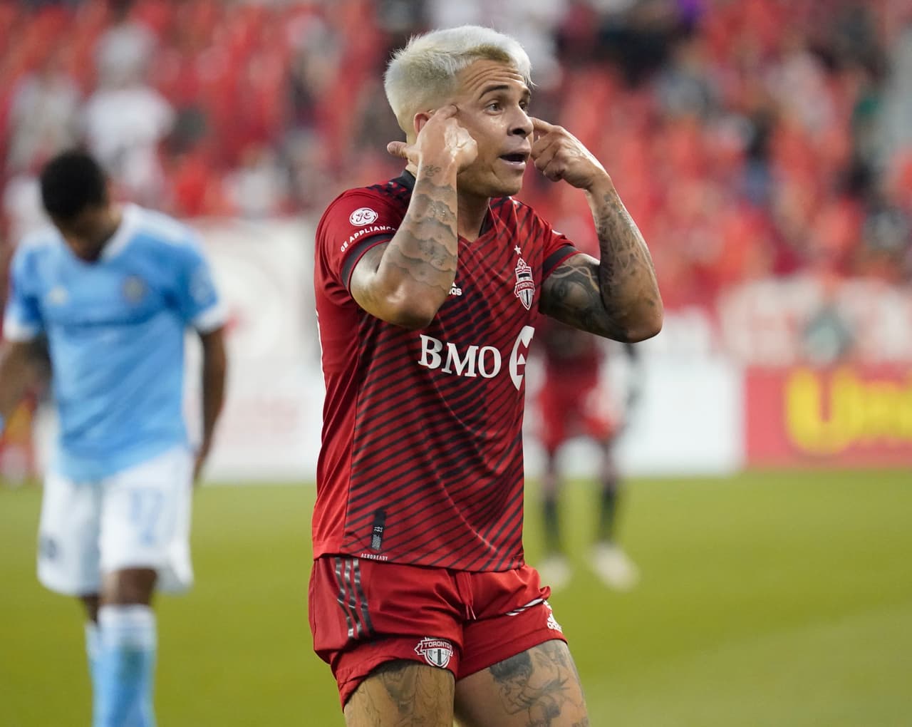 Un choque entretenido y verdaderamente de locos.
<br>