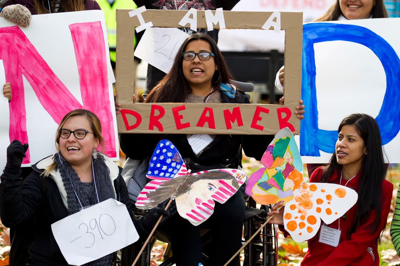 Fracasan las propuestas en el Senado para legalizar a los dreamers, incluida la que apoyaba Trump