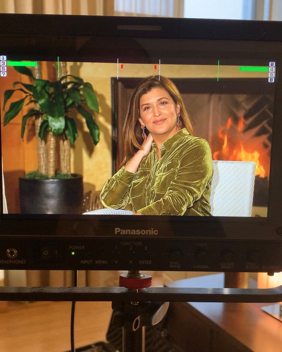 Siempre es un placer tener en nuestra pantalla a Marcela Sarmiento, con las entrevistas cercanas que hace, fiel a su estilo.