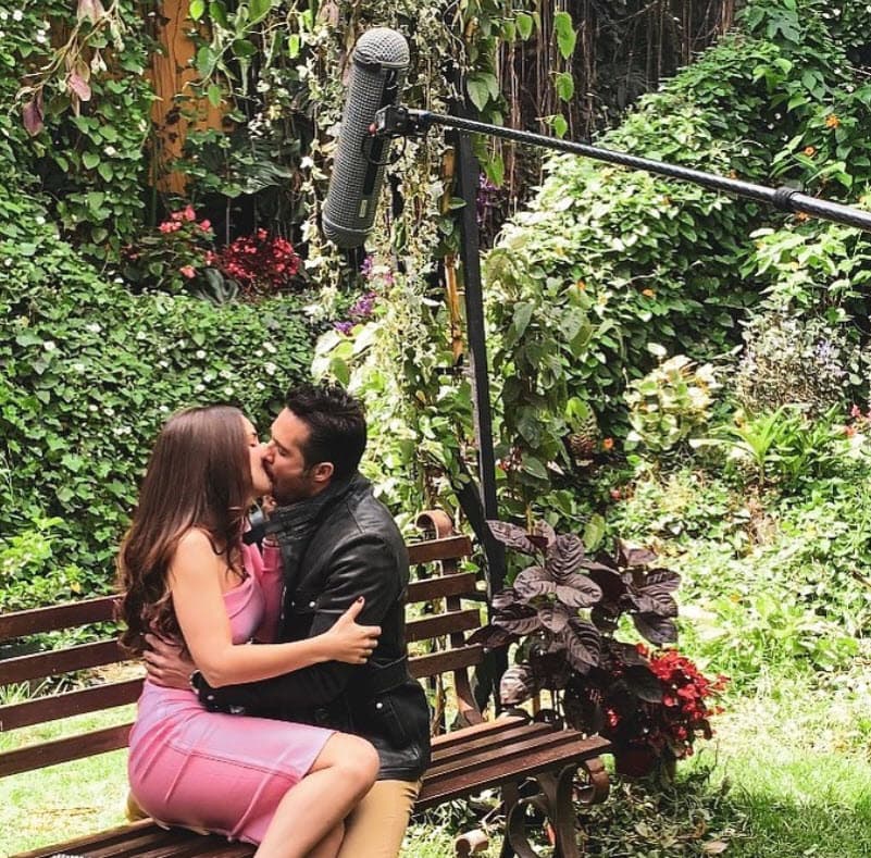 José Ron, el protagonista de la historia, fue uno de los más efusivos. Con esta fotografía de su última escena grabada envió un mensaje de agradecimiento a Camila Sodi, quien interpreta a Rubí.