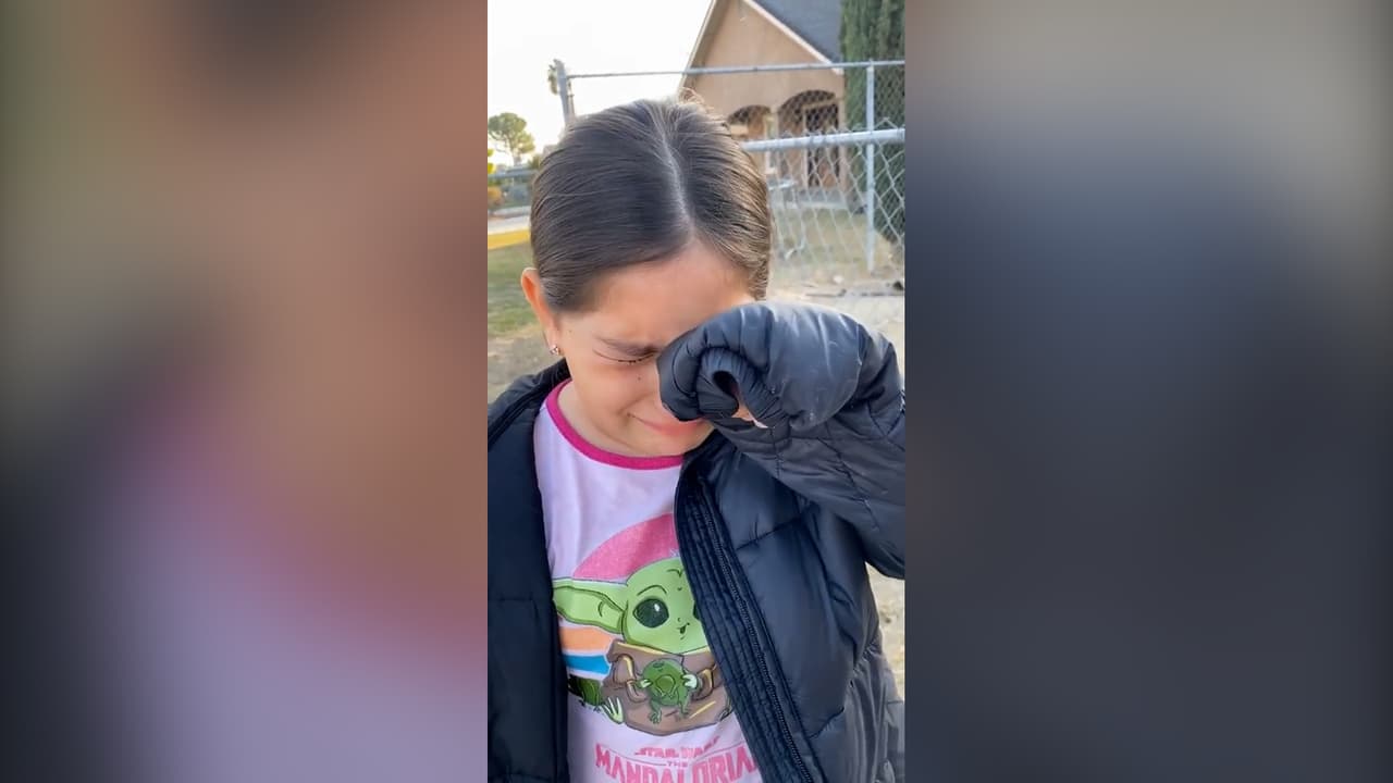 Niña llora al acusar de bullying a su maestra de la escuela Ramón Garza, el video se hace viral en TikTok